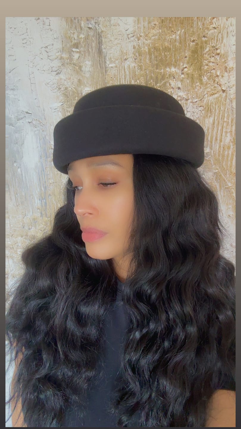 Customer photo review of London Pillbox Hat - Black