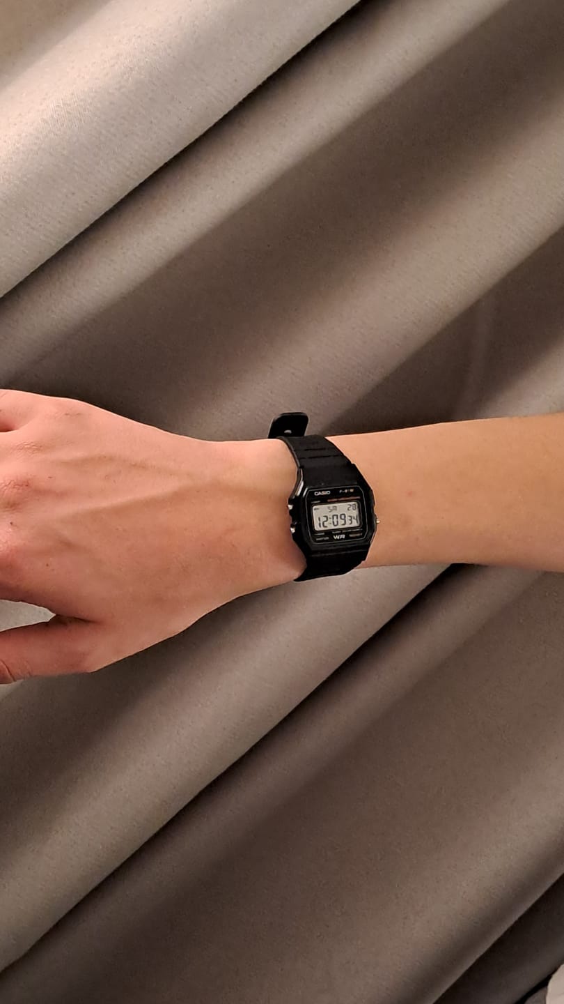 Customer photo review of Reloj Casio Vintage F-91W-3JH Clásico Líneas Verdes JDM