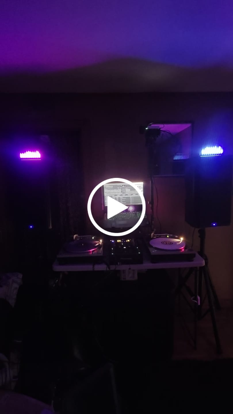 Customer video review of T10 ｜ RGB Simulated Glow Tube Rhythm Lamp