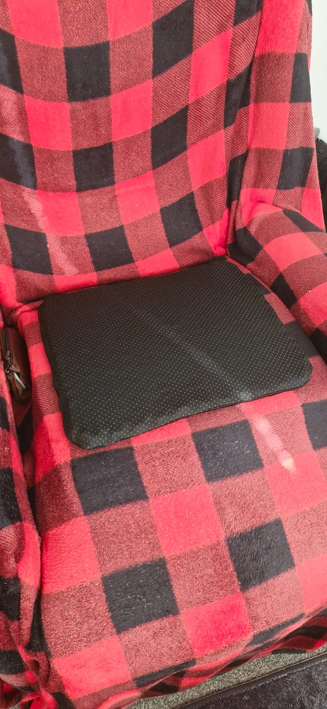 Customer photo review of Washable Anti-Slip Cover