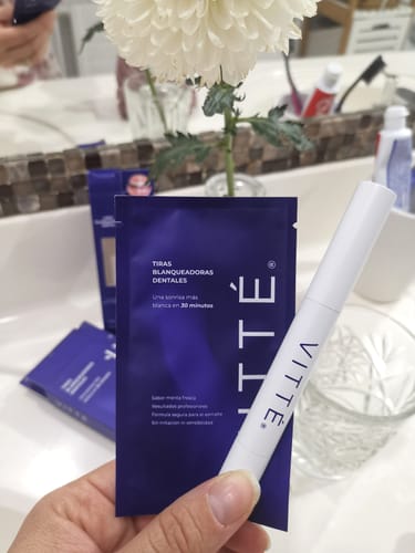 Customer photo review of Tiras Blanqueadoras VITTÉ Pack 14 días