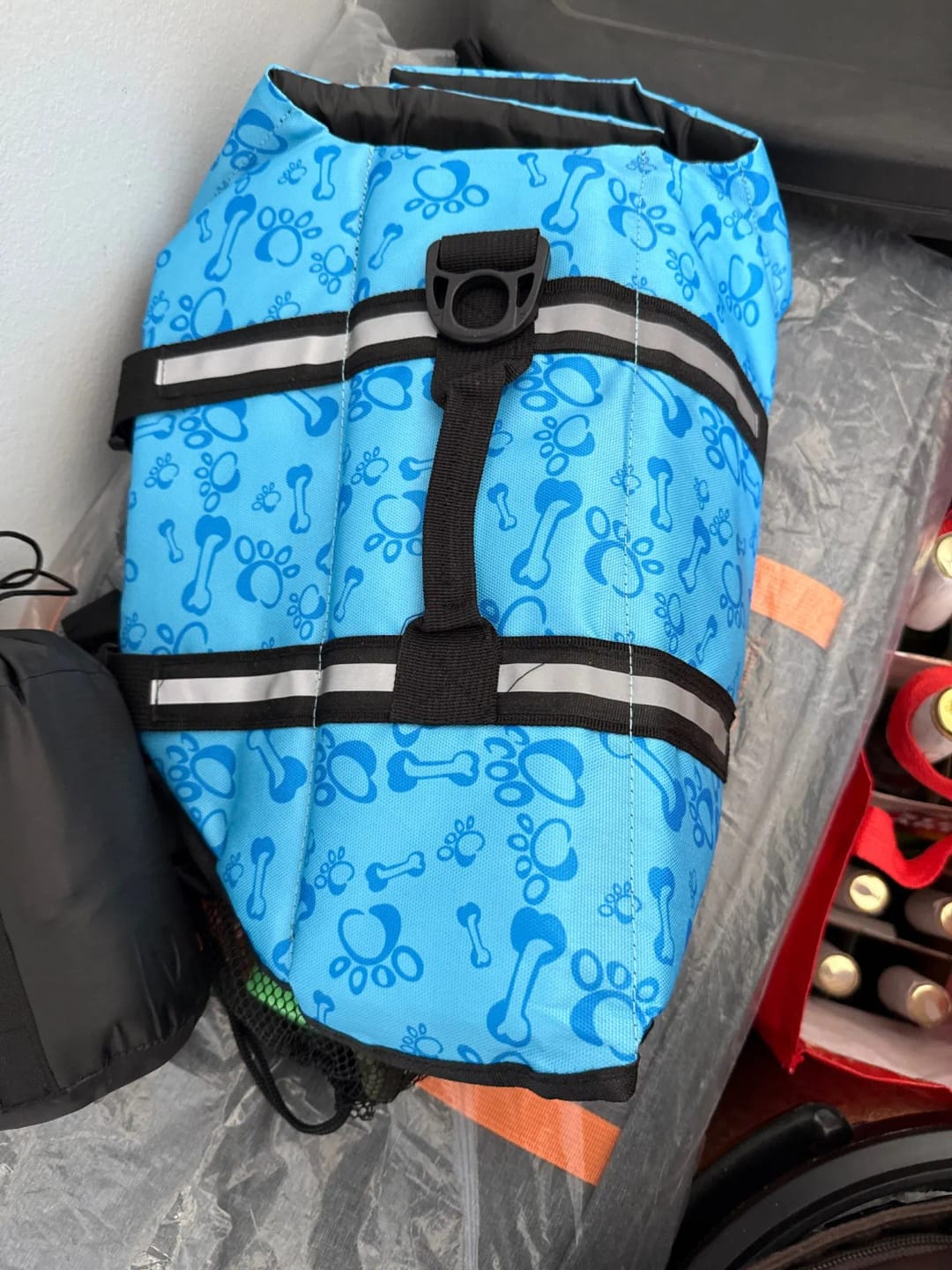 Customer photo review of TruePet Hunde-Schwimmweste mit Rettungsgriff | Reflektierend | Verstellbar | XXS-XXL