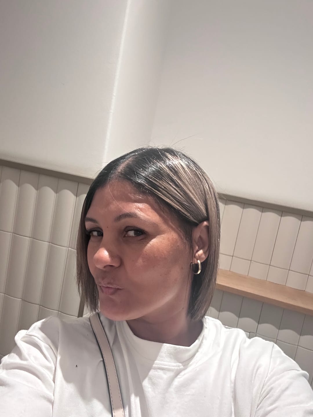 Customer photo review of Redken Acidic Bonding Shampoo and Conditioner Bundle - Sulfate-Free Hair Repair