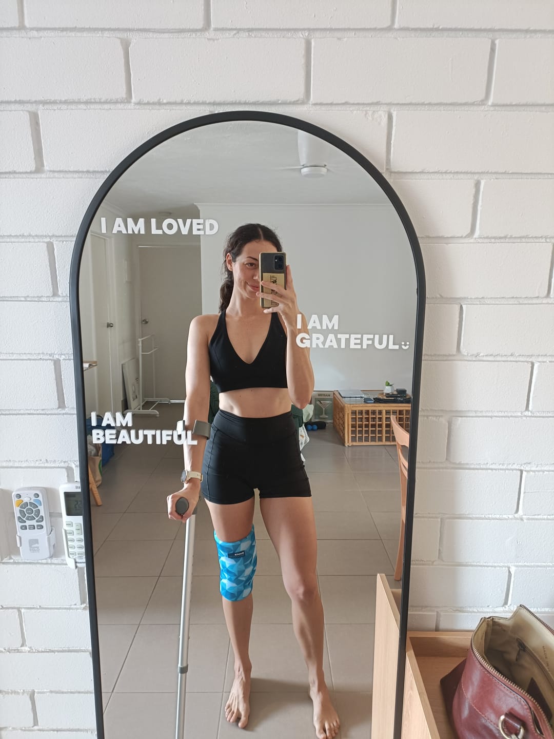 Customer photo review of Medium Hot & Cold Compression Gel Sleeve