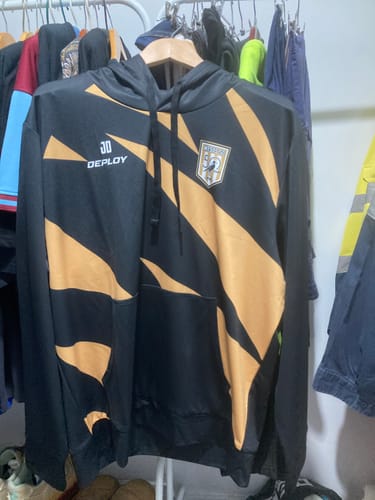 Customer photo review of West Griffith SC - 2025 Versa Hoodie - Mens