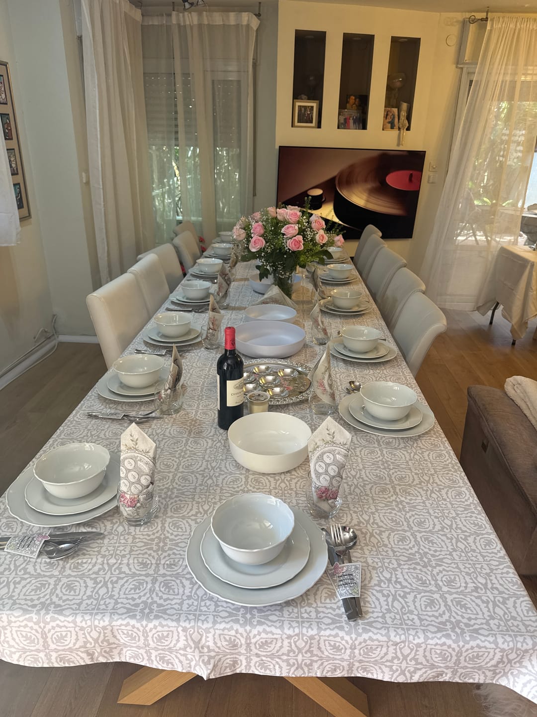 Customer photo review of מפת שולחן בריק אפור