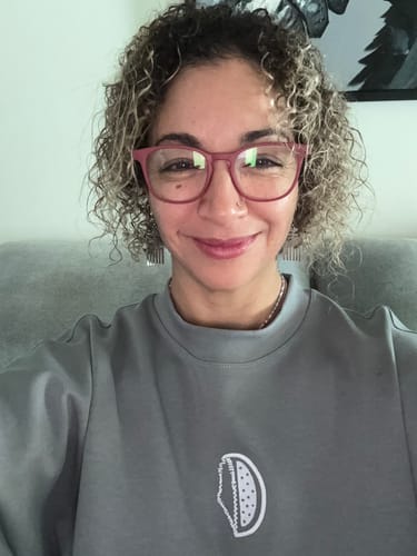 Customer photo review of Hummus Gray -Shirt