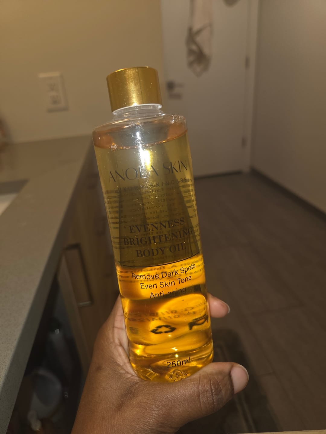 Customer photo review of Evenness Brightening Body Oil