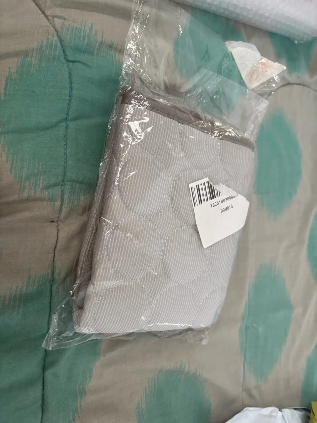Customer photo review of TruePet Kühlmatte für Hunde & Katzen | Selbstkühlend ohne Strom | XS bis 2XL