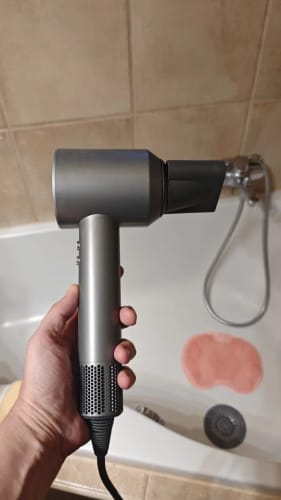 Customer photo review of Secador de pelo profesional con cabezales imantados