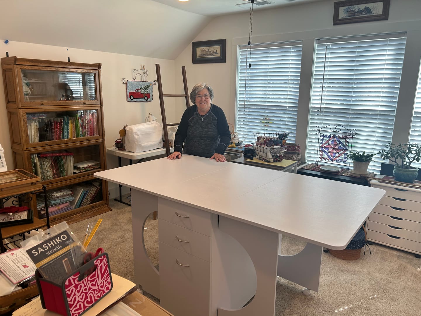 Customer photo review of Koala Cutting Table (2 Colors Available)