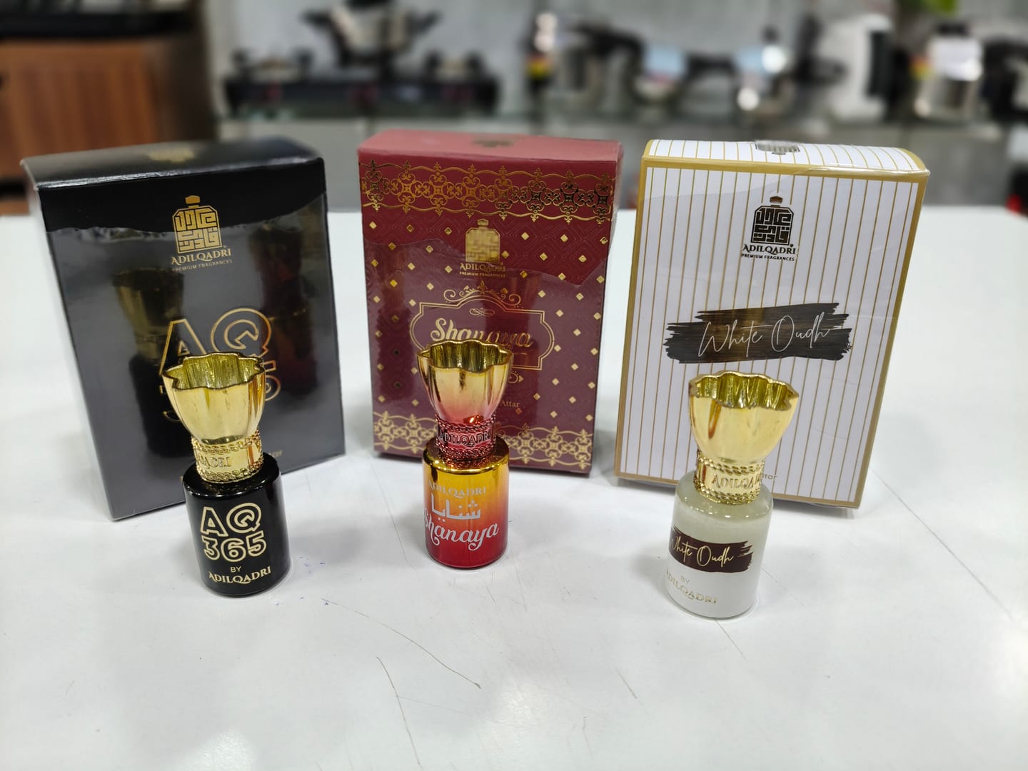 Customer photo review of White Oudh Luxury Attar Perfume