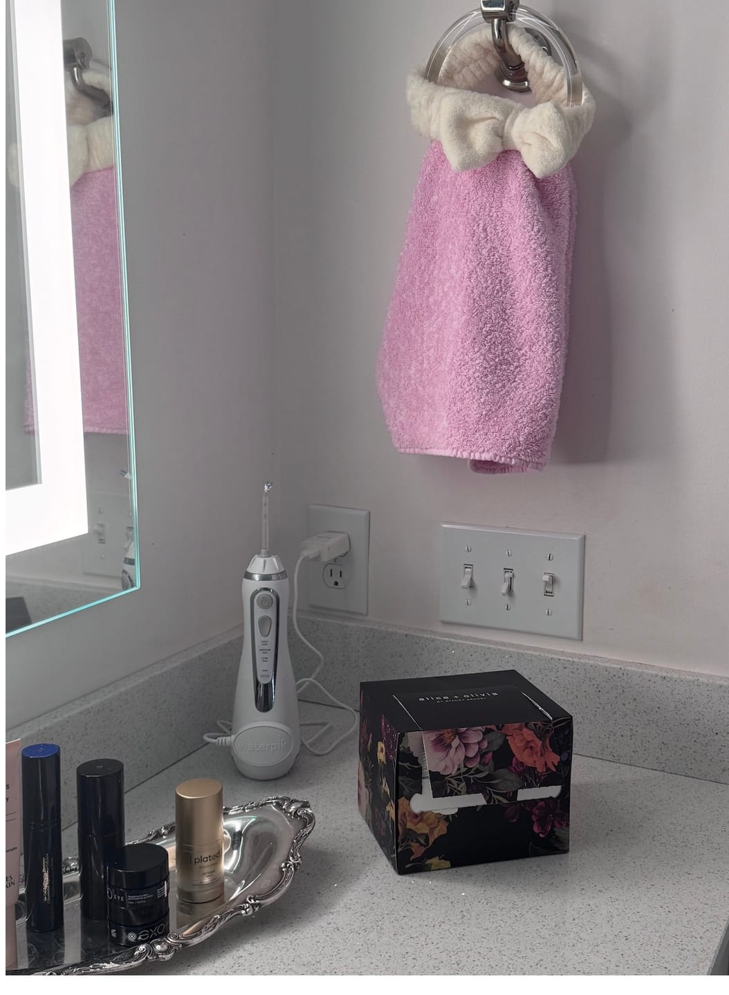 Customer photo review of Single-Use Face Towels