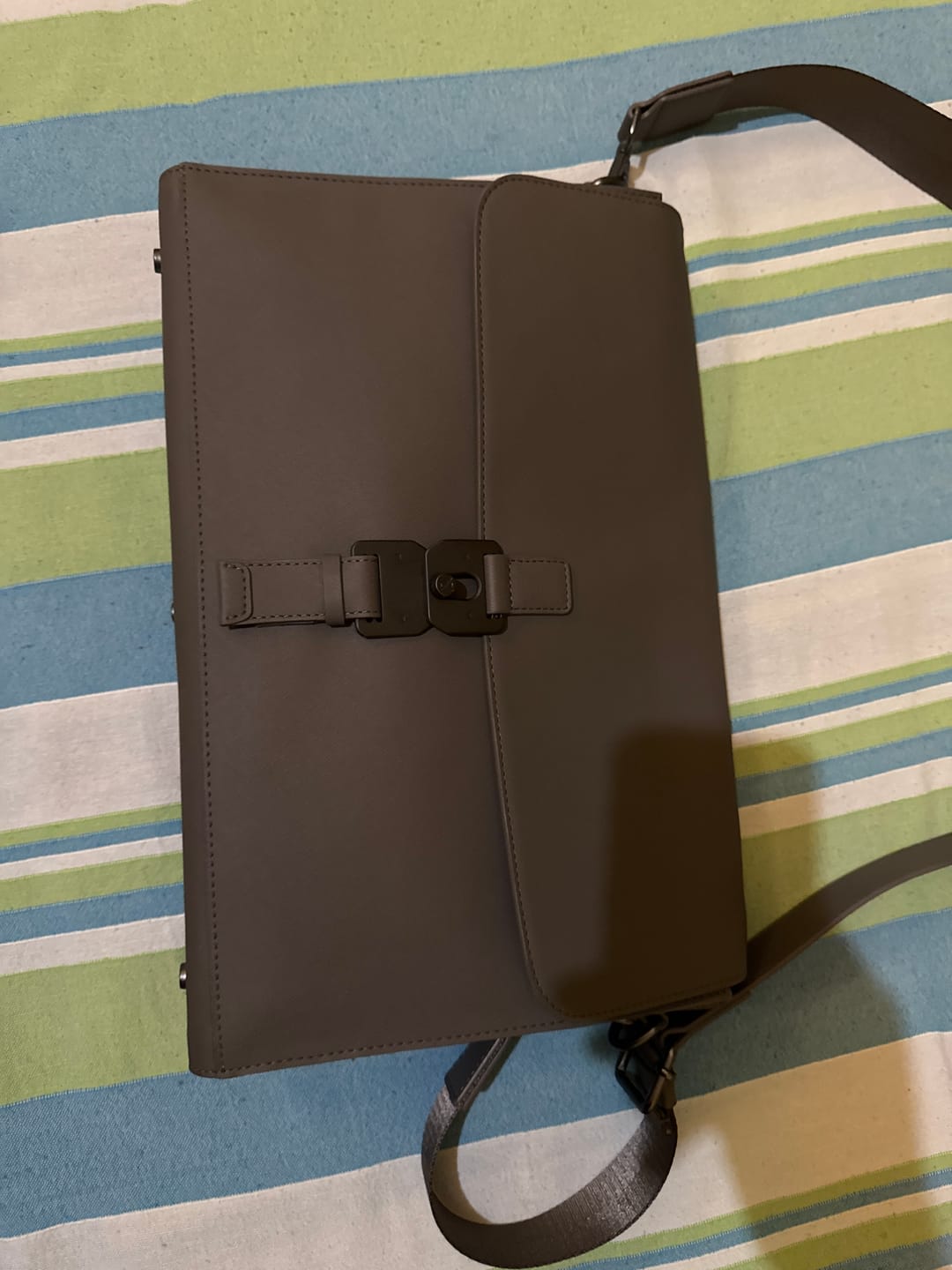 Customer photo review of FRAME MESSENGER