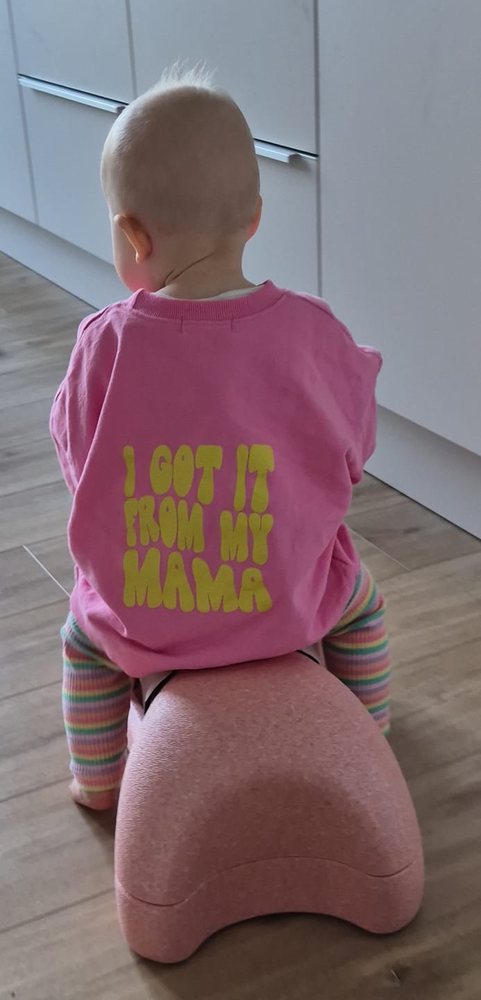 Customer photo review of I got it from my Mama Sweater Neon pink