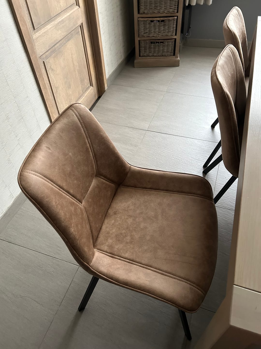 Customer photo review of Luna Stoel - Taupe