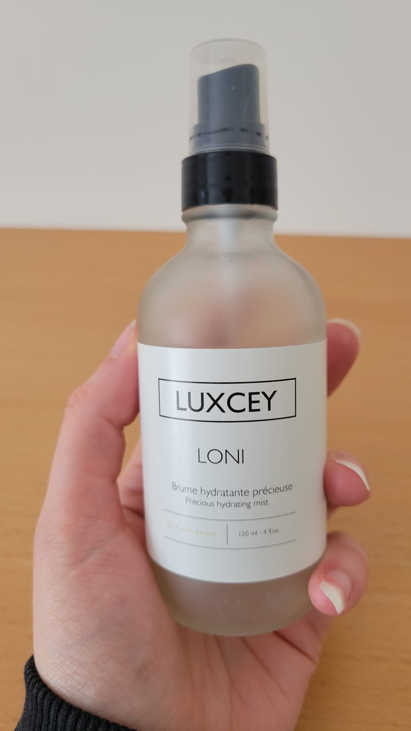 Customer photo review of Loni - Hydrating Mist