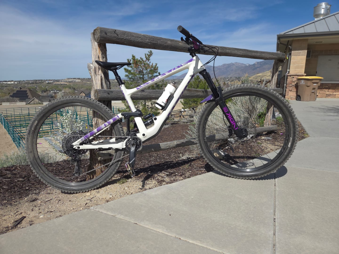 Customer photo review of Ridgelines Frame Keeper