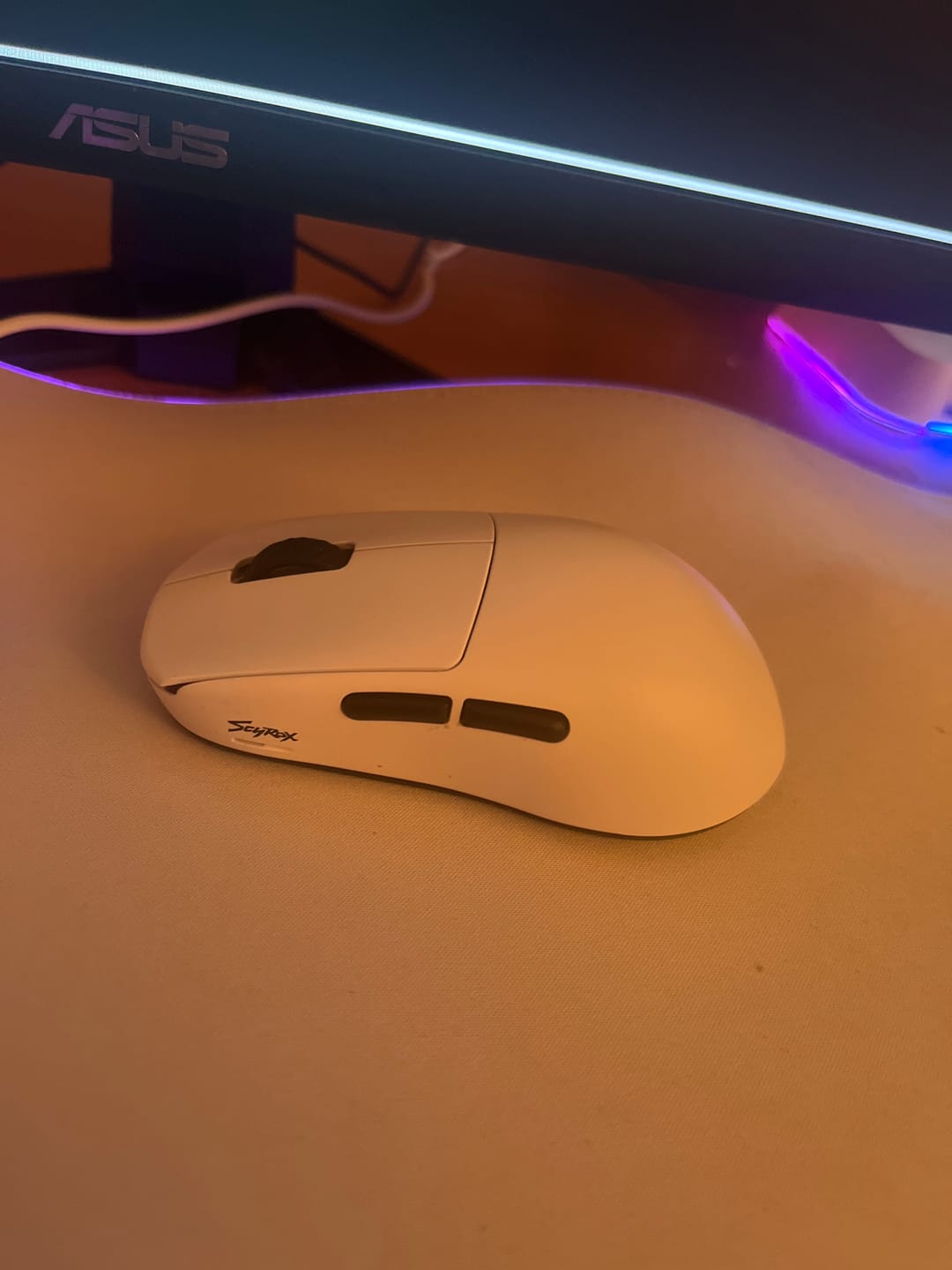 Customer photo review of Scyrox V8 8K Wireless Mouse