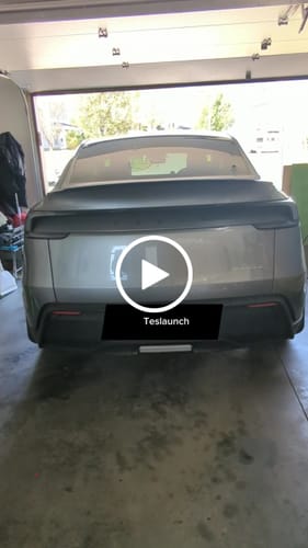 Customer video review of OEM-Style Diffused Rear Guide Light Upgrade for Tesla Model Y Juniper 2025+