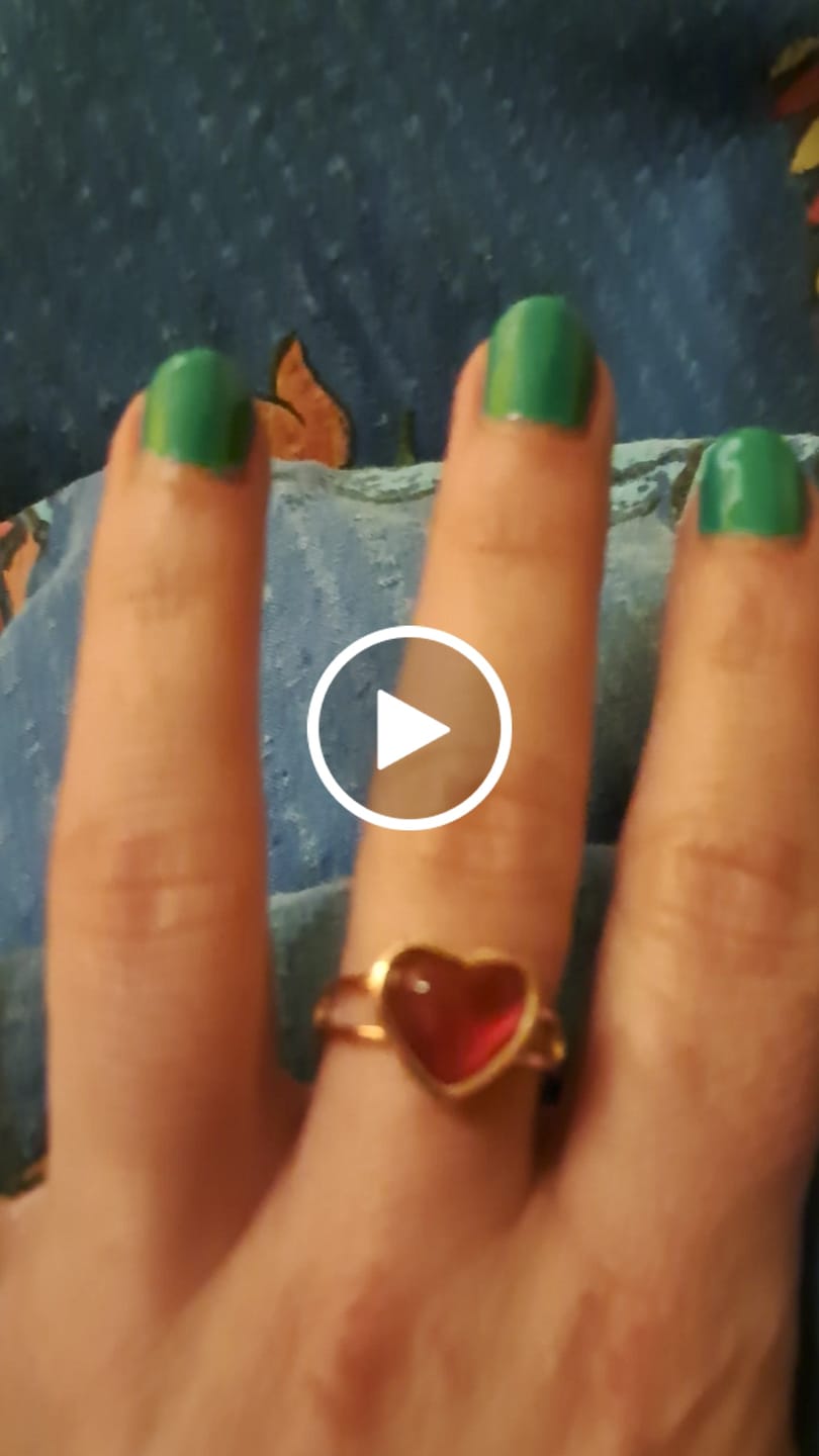 Customer video review of Karneol Ring - Herzform