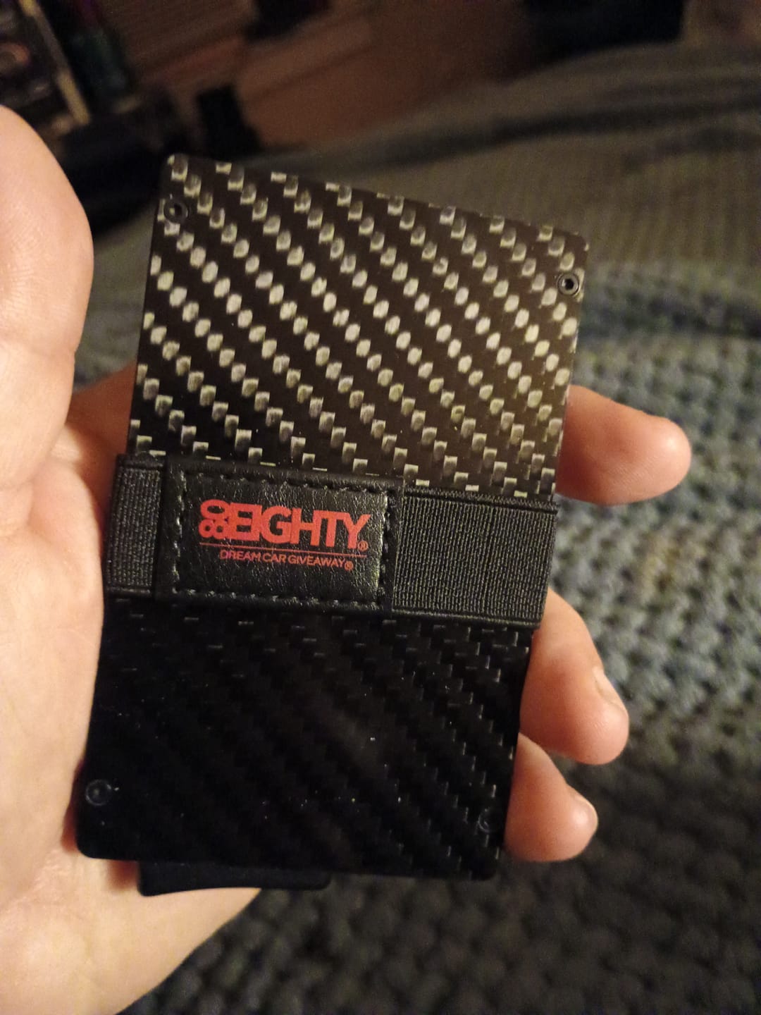 Customer photo review of 80Eighty® Minimalist Carbon Fiber Wallet