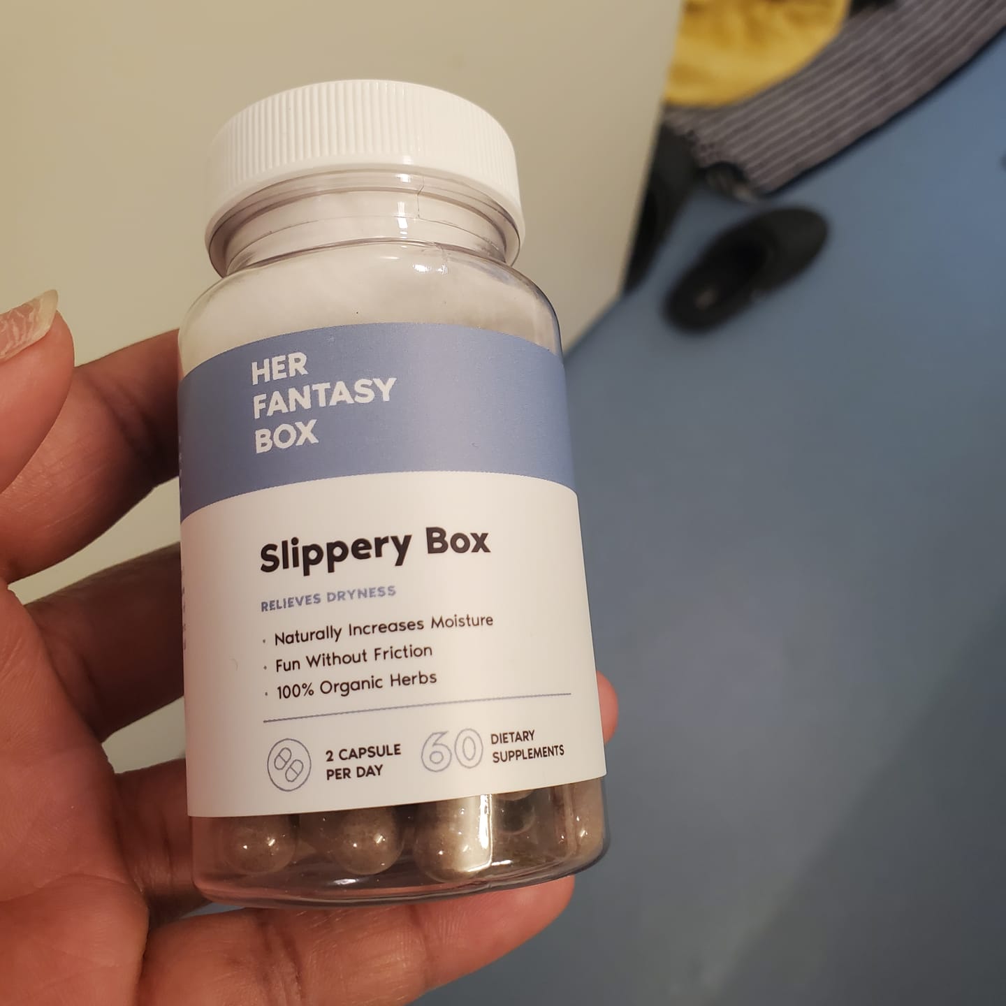 Customer photo review of Slippery Box - Extra Moisture Support Capsules