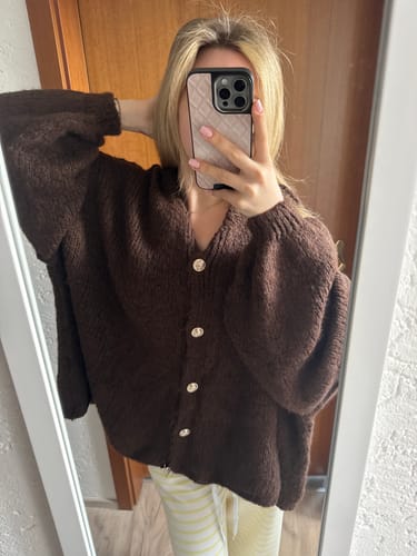 Customer photo review of Danielle Strickjacke - Dunkelbraun