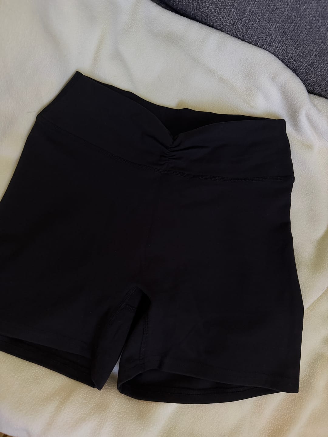 Customer photo review of The Scrunch Short / Black