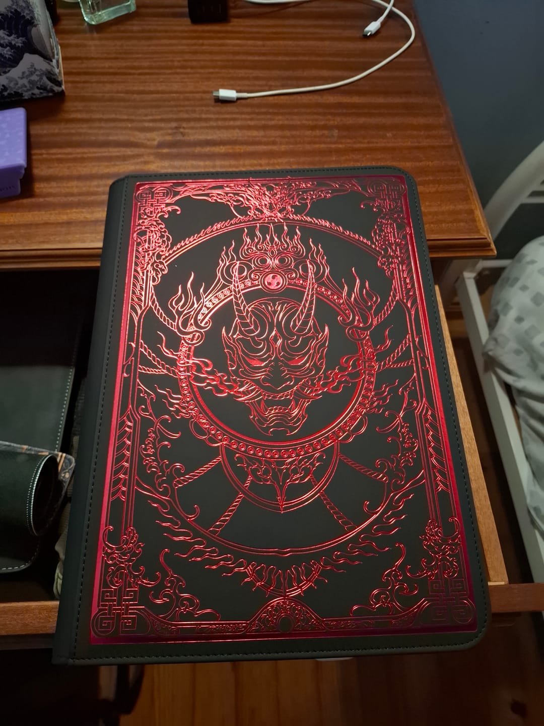Customer photo review of BLOOD ONI - 9-Pocket Trading Card Binder