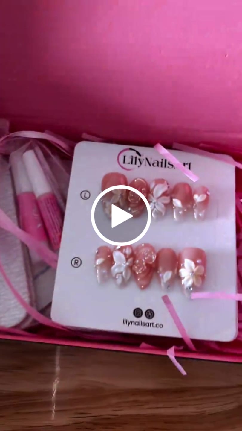 Customer video review of Blush Bloom