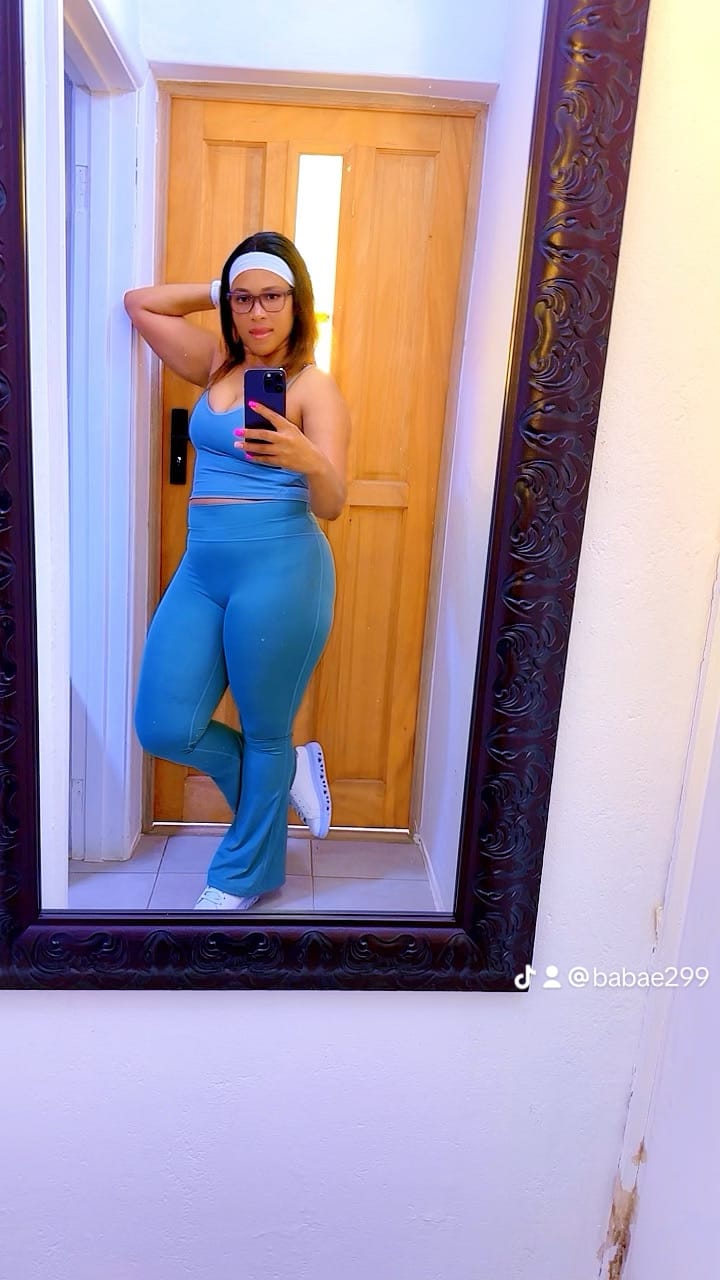 Customer photo review of Flare Leggings & Longline Sports Bra Women's Gym Set