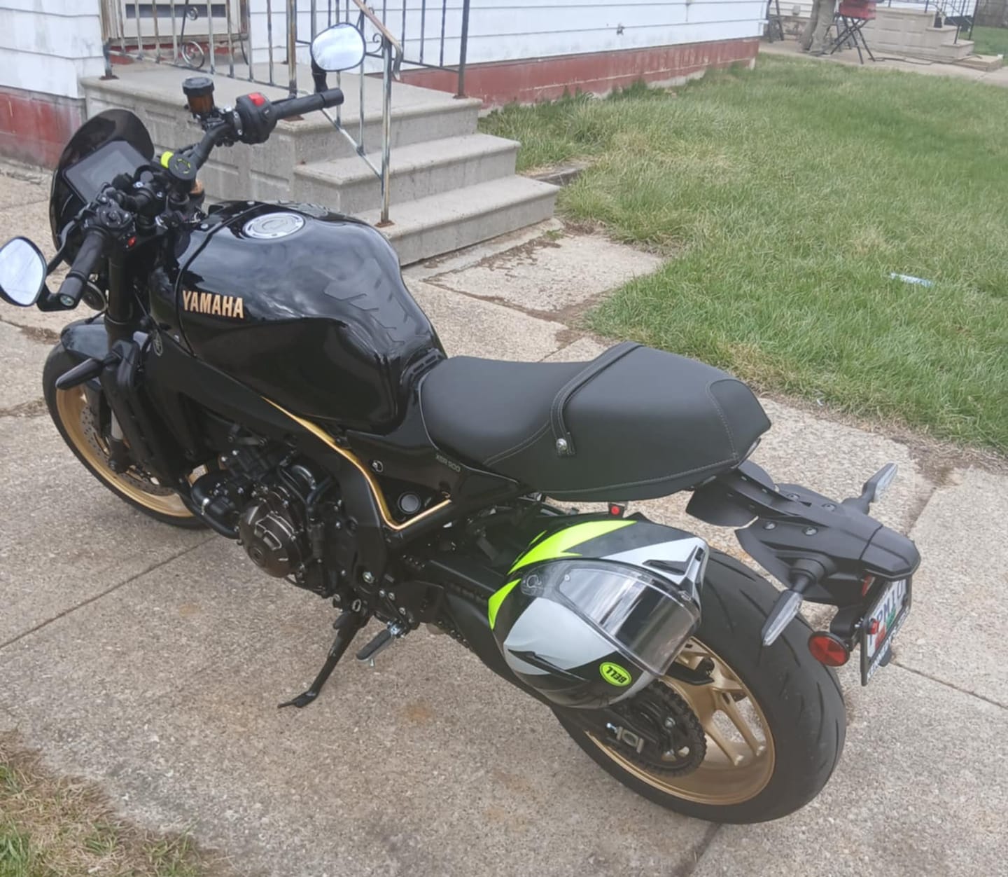 Customer photo review of XSR900 Helmet Hook (lock) 2022-2026