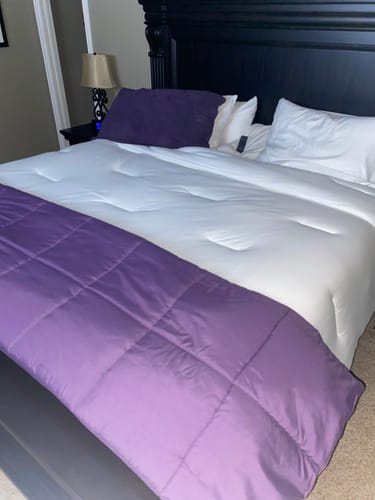 Customer photo review of MarshMellow Comforter