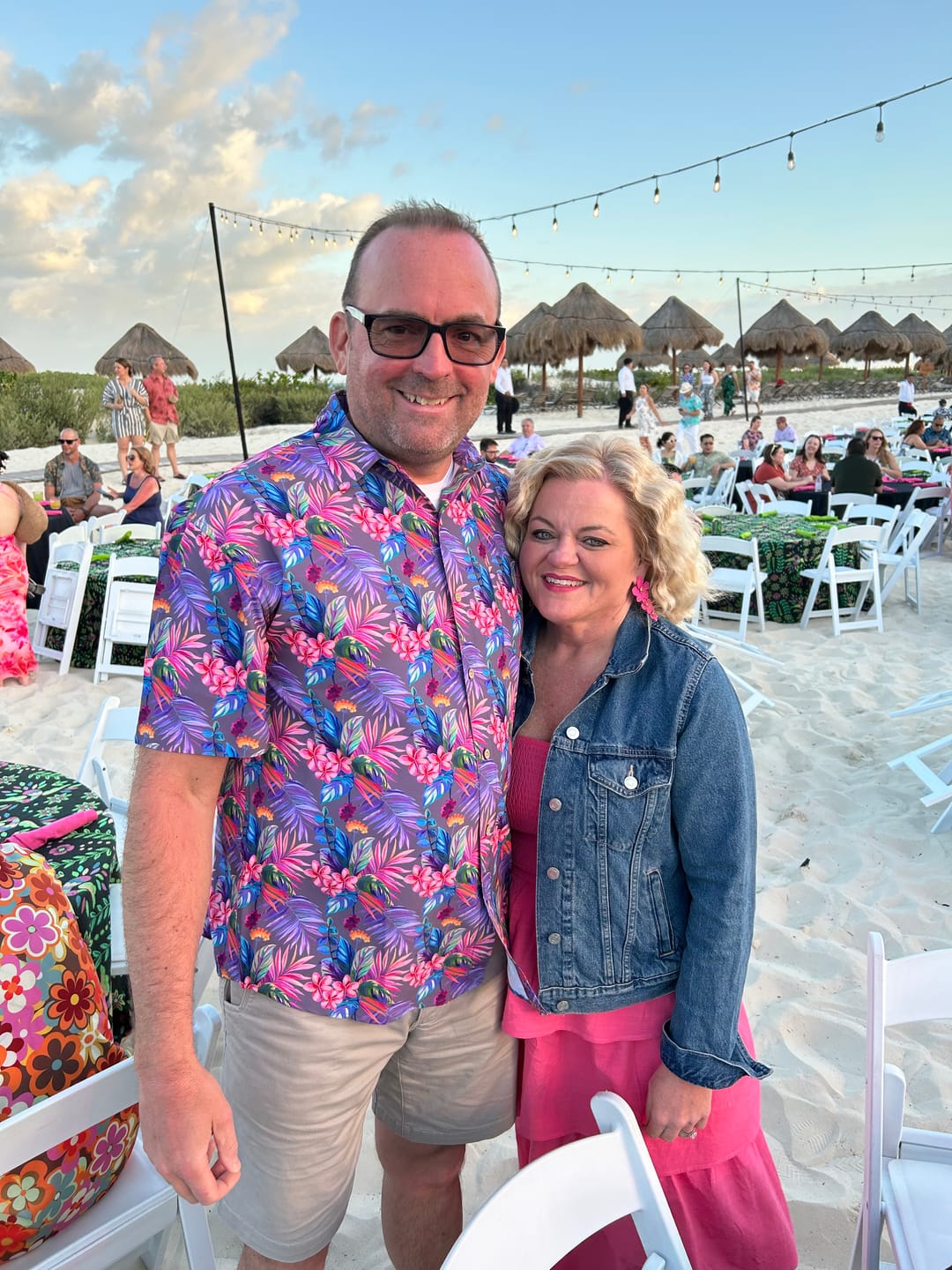 Customer photo review of Super Stretch - Vacation Palms Hawaiian Shirt