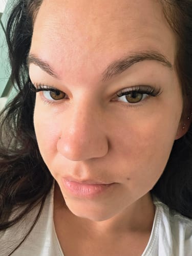 Customer photo review of Flora Lash Kit