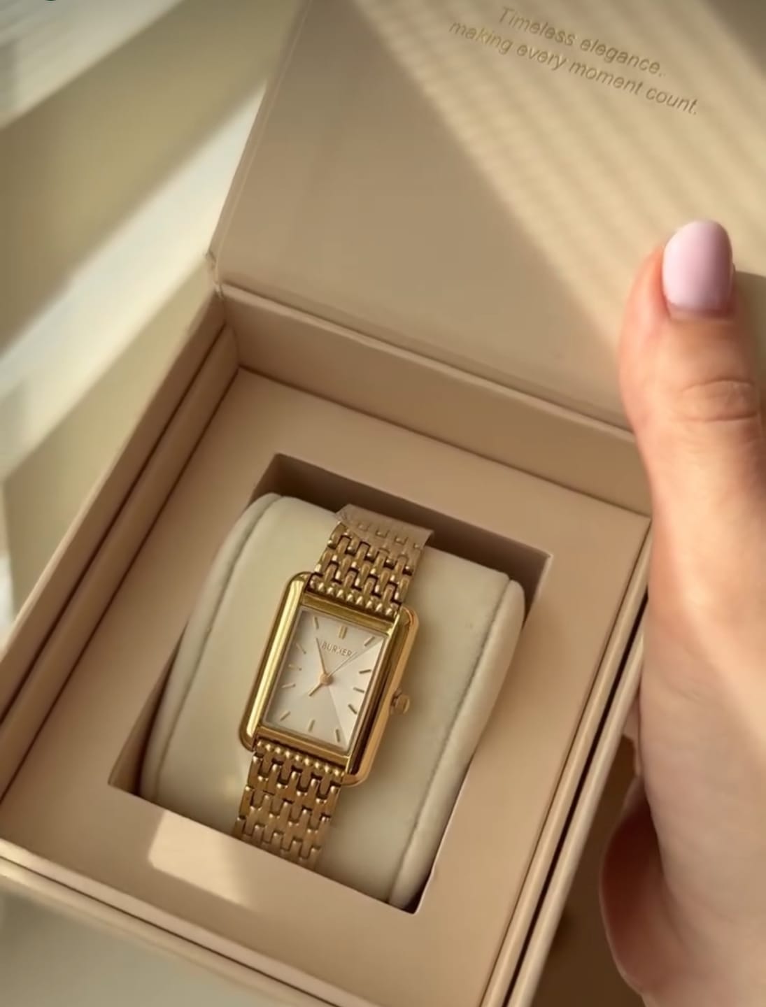 Customer photo review of Olivia Gold White