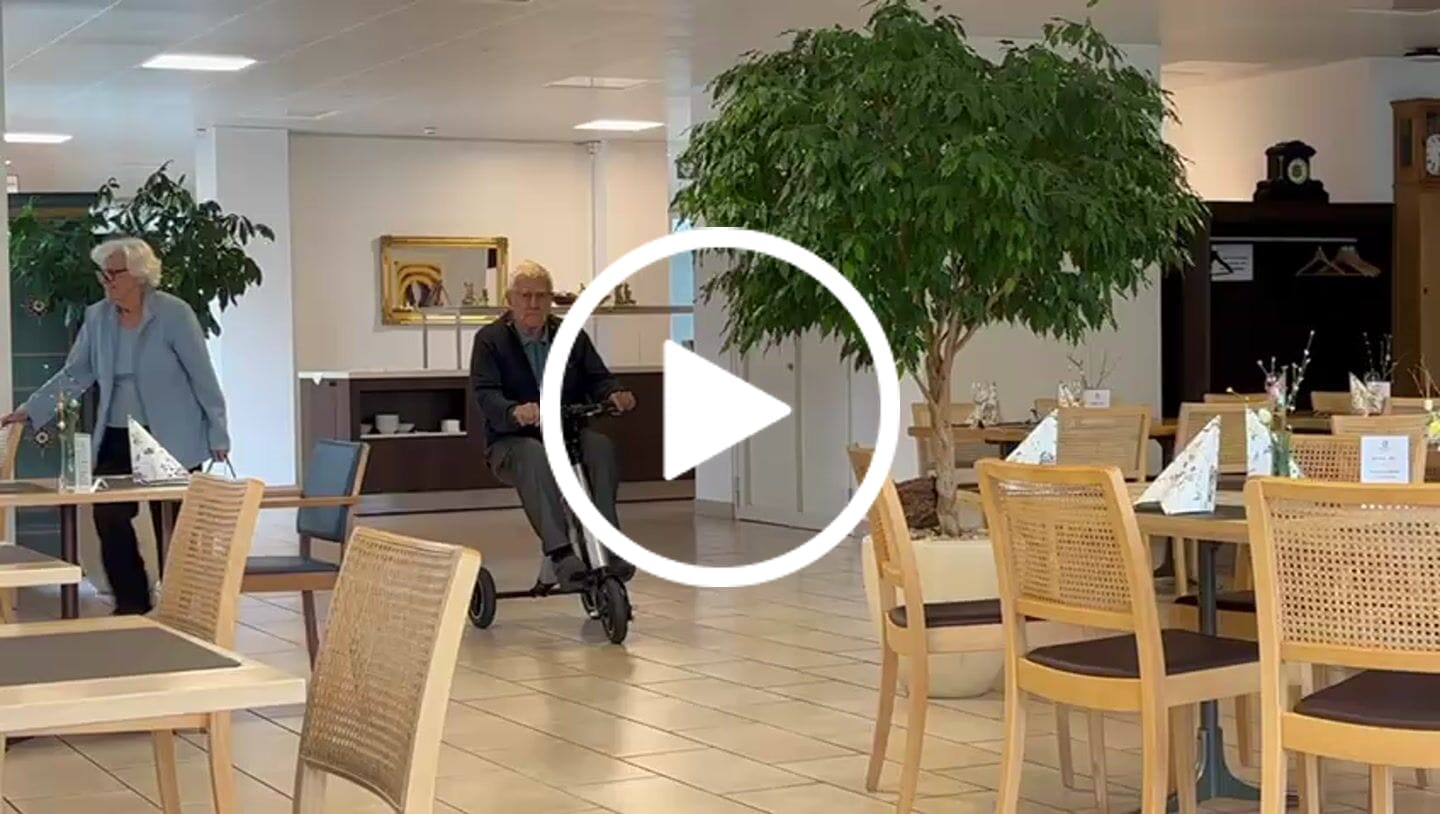 Customer video review of Mini trottinette pliable 3 roues ES-35 pour PMR et Séniors - Tricycle ultra léger
