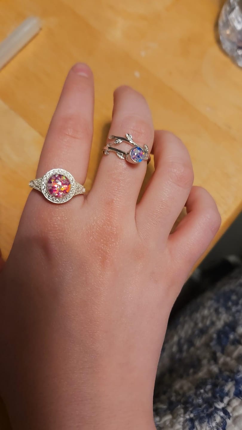Customer photo review of Leaf Opal Cremation Spin Ring - Adjustable