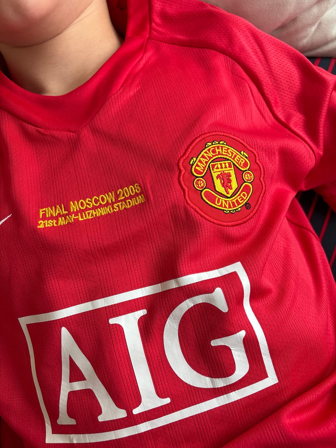 Customer photo review of Cristiano Ronaldo Manchester United 2008 Final Kids Children Home Football Jersey