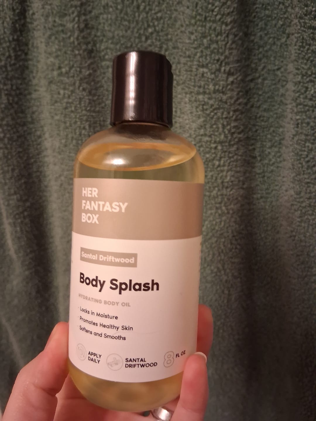 Customer photo review of Body Splash - Skin Smoothing Body Oil (Santal Driftwood) LUXURY SCENT