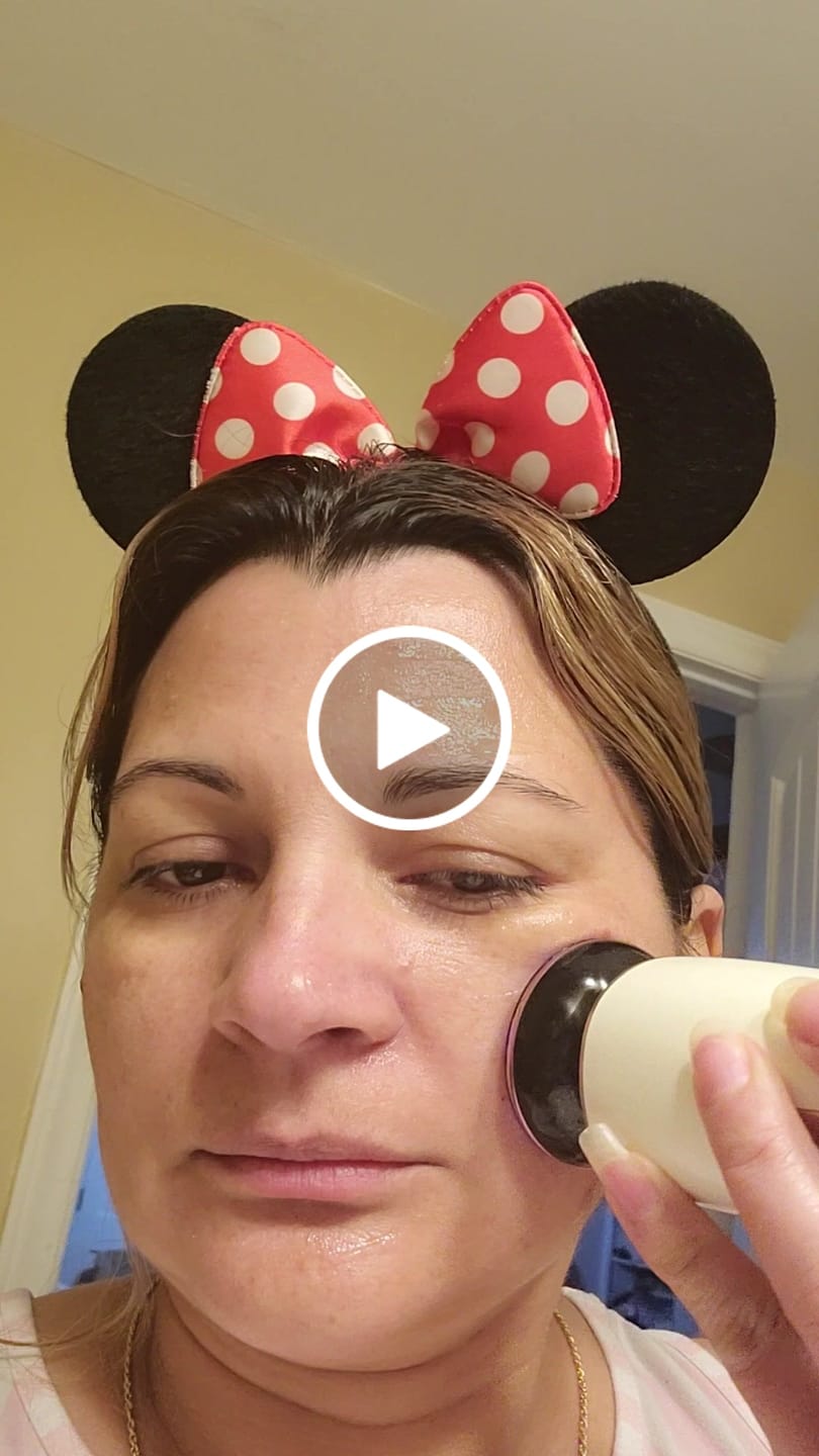 Customer video review of INIA FLARE Microcurrent Facial Device