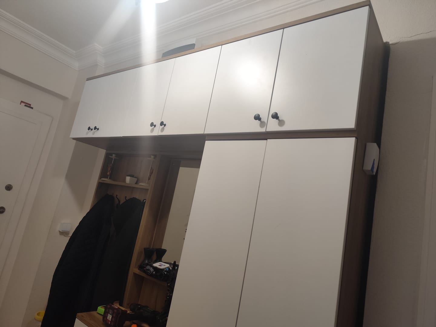 Customer photo review of Rani EA103 Portmanto Üst Modülü Çok Amaçlı Dolap Sepet Ceviz - Beyaz