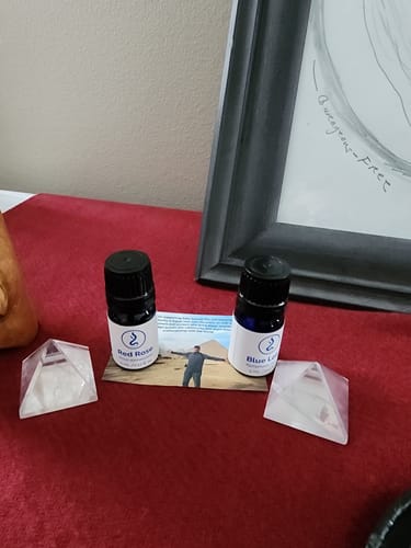 Customer photo review of True Egyptian Blue Lotus Oil 5 mL | Cold-Pressed