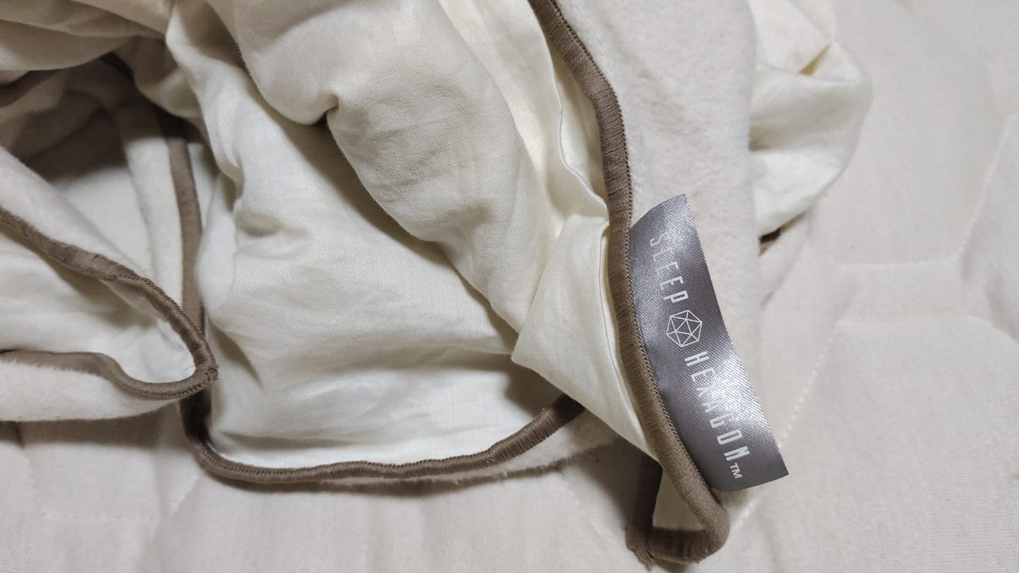 Customer photo review of NEW! SLEEP HEXAGON 温泉ヒーリングブランケット
