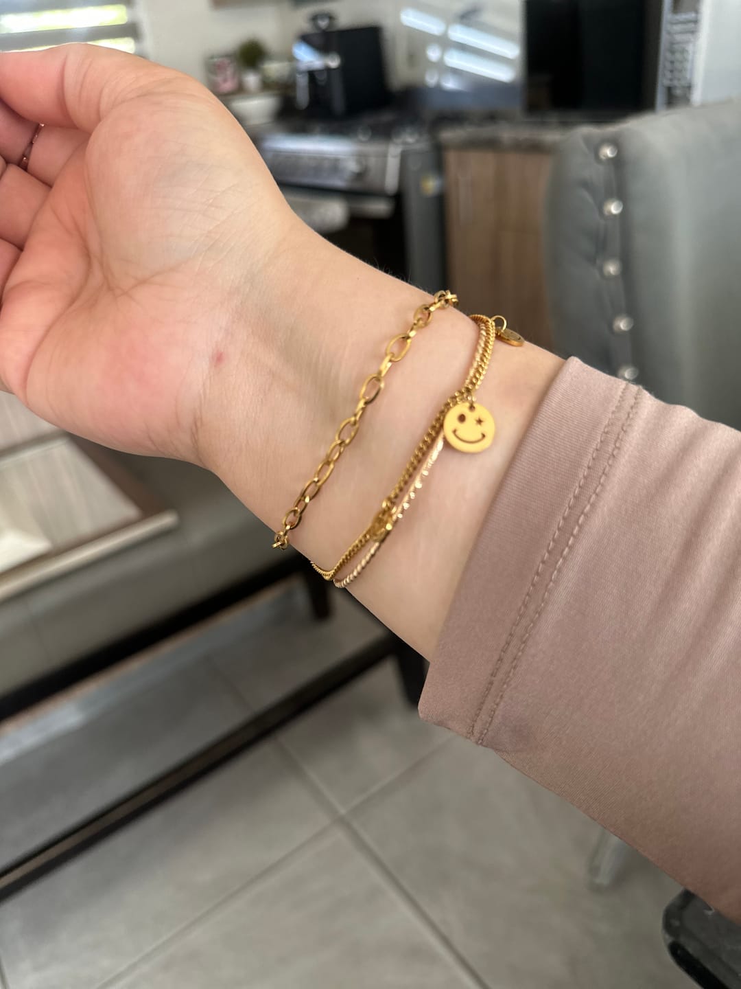 Customer photo review of Pulsera Smiley