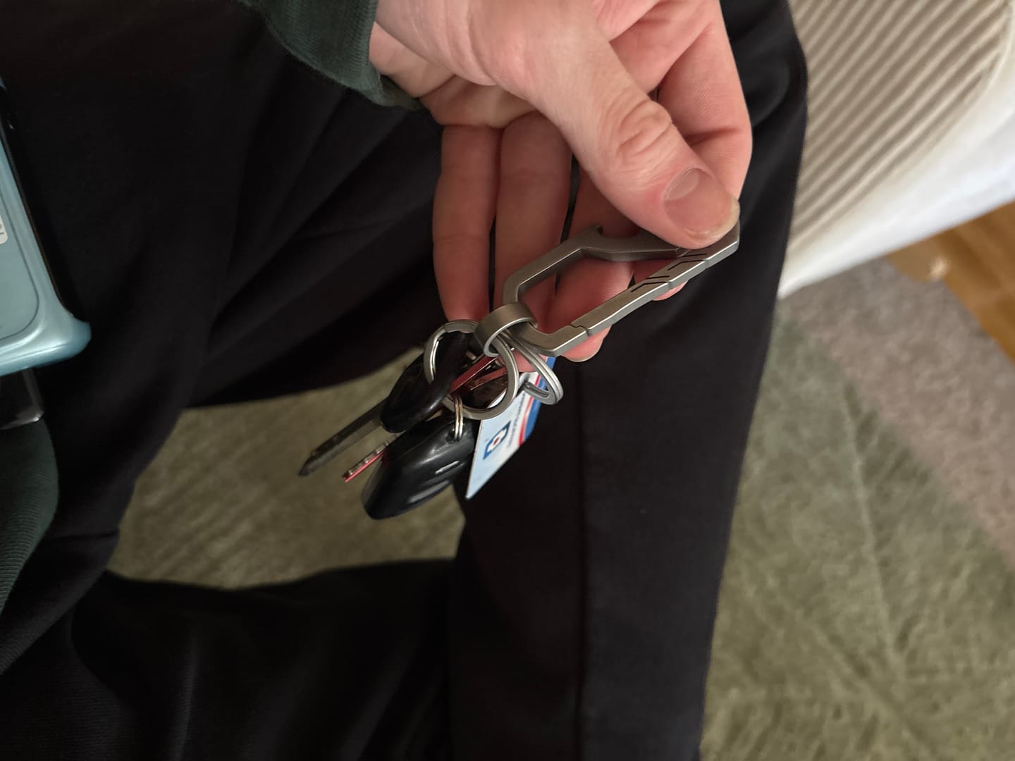 Customer photo review of 80Eighty® Titanium Keychain Clip