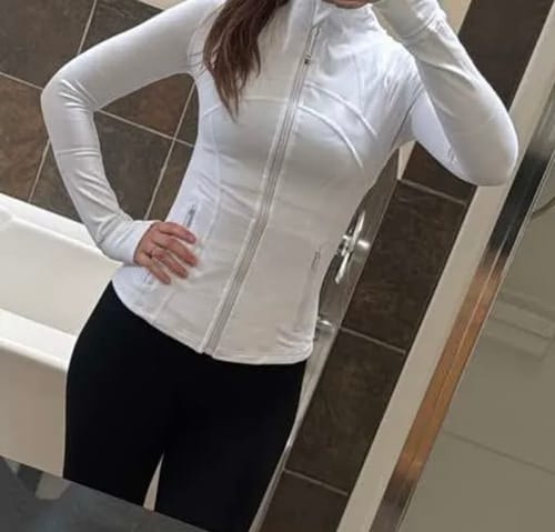 Customer photo review of Lululemon Define
