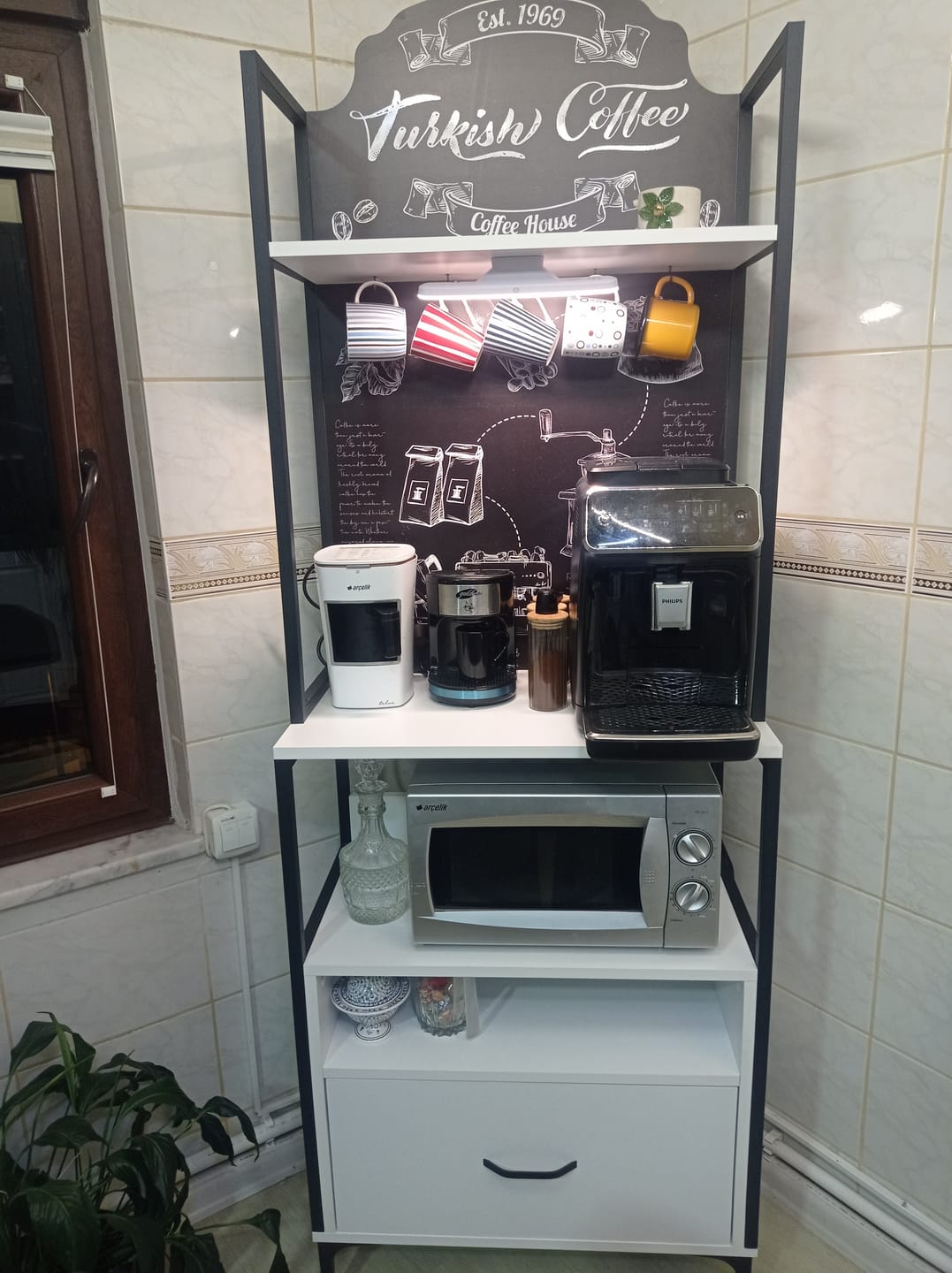 Customer photo review of Rani JE155 Işıklı Kahve Köşesi Çekmeceli Çok Amaçlı Mutfak Dolabı Beyaz