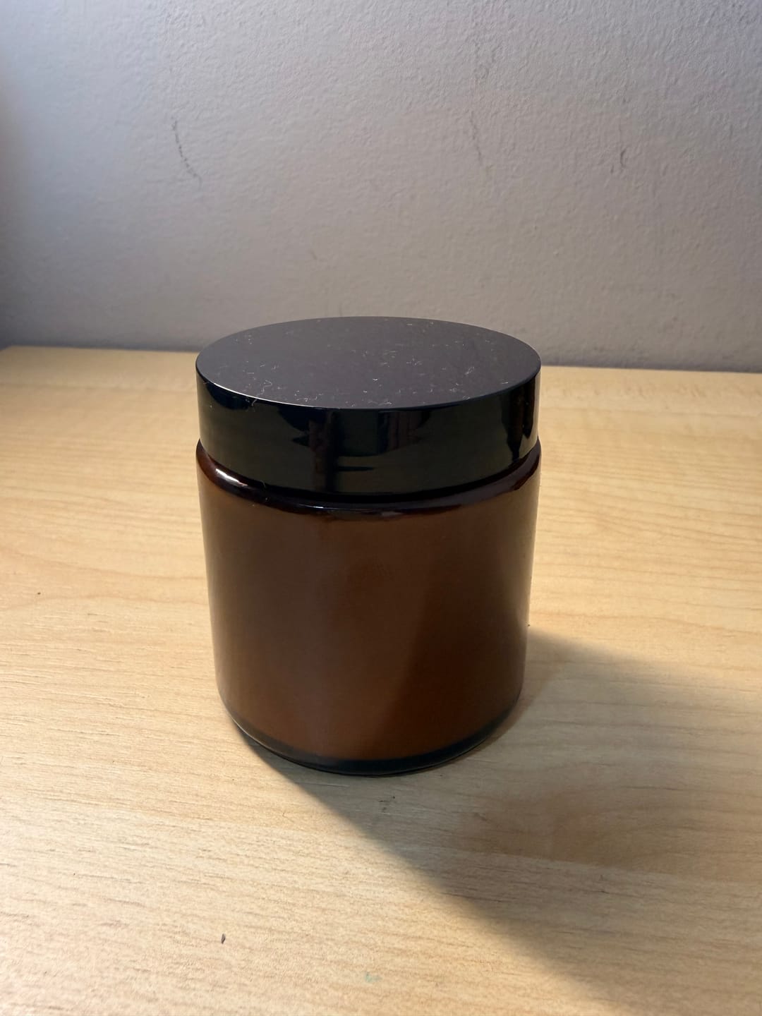 Customer photo review of Tarro ámbar con tapa de 100 ml (Tapa negra o dorada)